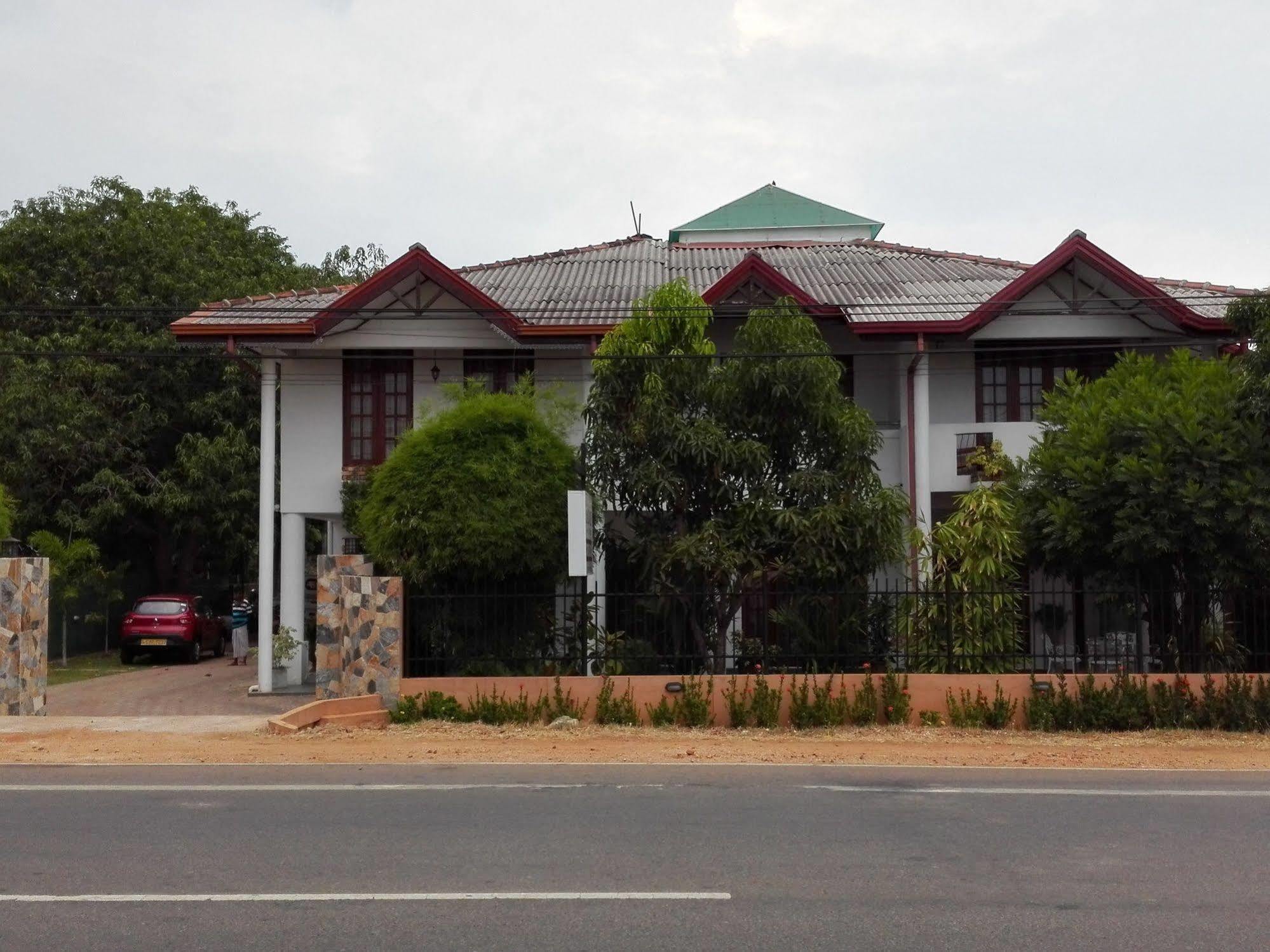 Salubrious Resort Anuradhapura Exterior photo
